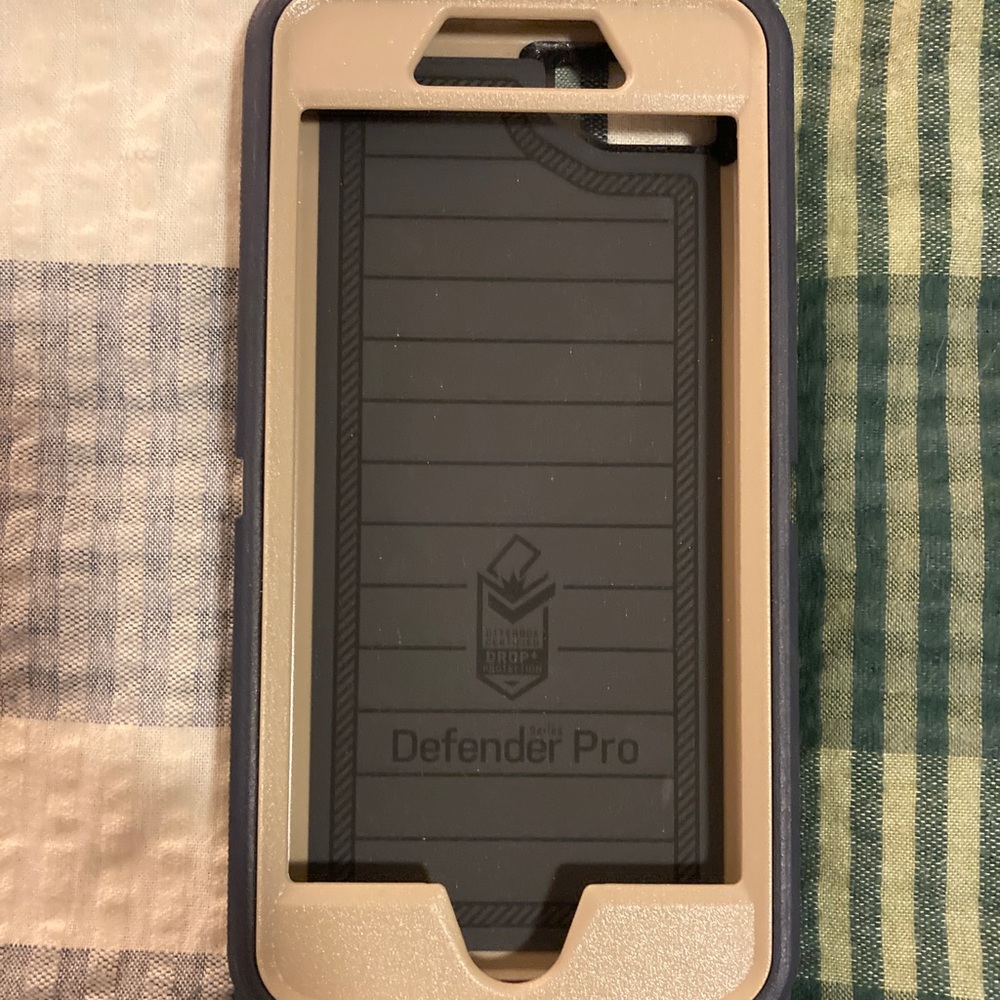 Otterbox Defender Pro Case for iPhone 7/8/SE 2020
